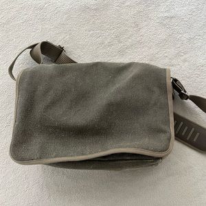 Thinktank Retrospective 30 camera bag